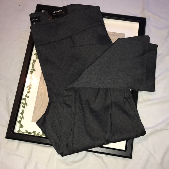le chateau Pants - Plus size modern fit sits below the waist skinny leg